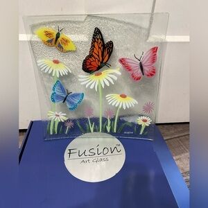 William McGrath InKogneto Fushion Art Glass butterfly concave 10” plate 56405